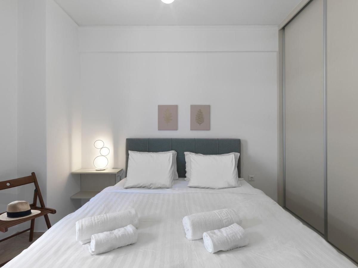 Newly Renovated Apartment In The Heart Of เอเธนส์ ภายนอก รูปภาพ